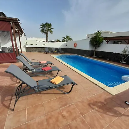 Dias Felices - Heated Pool Villa Playa Blanca (Lanzarote)