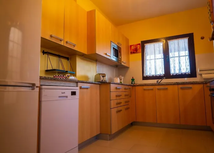 Dias Felices - Heated Pool Villa *