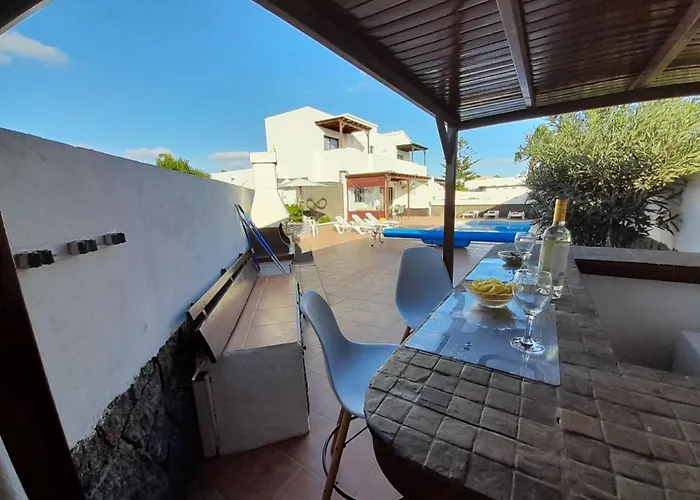 Dias Felices - Heated Pool Villa